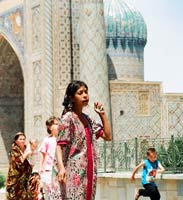 Девочка в Регистане