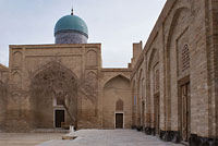 Западный портал мечети