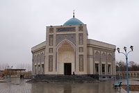 Современная мечеть в Навои